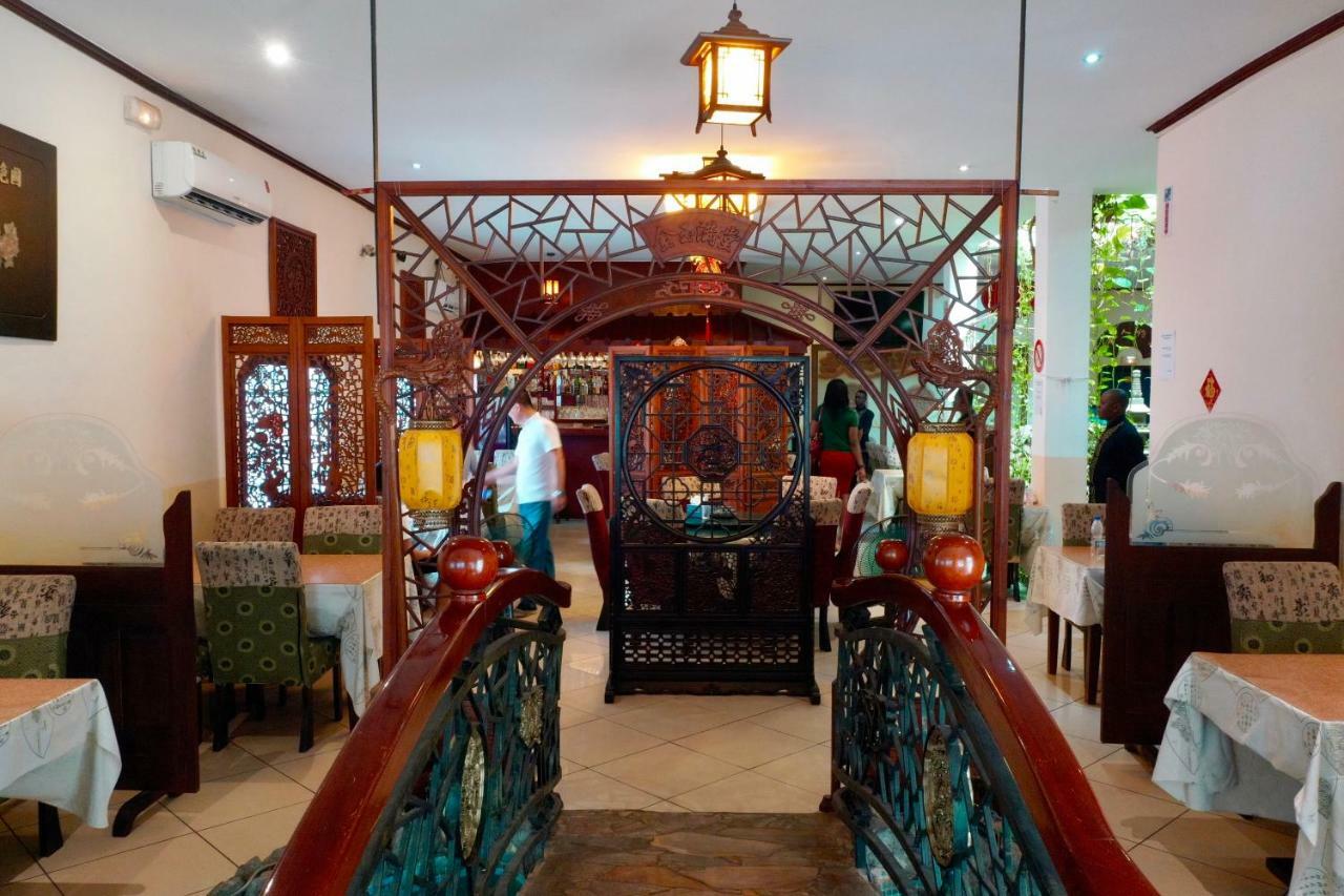 Petit Motel Beijing Abidjan Luaran gambar